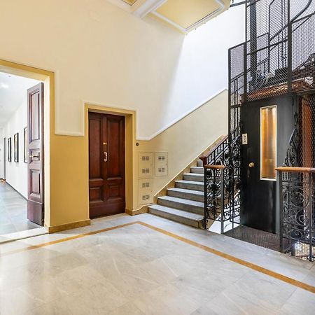 San Marco Black Appartamento Luxury Con Terrazzo E Parcheggio Su Richiesta Firenze Bagian luar foto