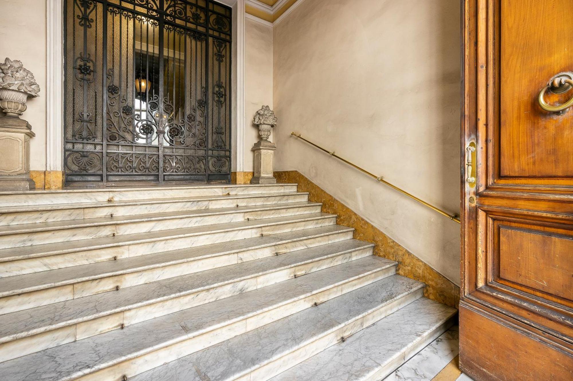 San Marco Black Appartamento Luxury Con Terrazzo E Parcheggio Su Richiesta Firenze Bagian luar foto