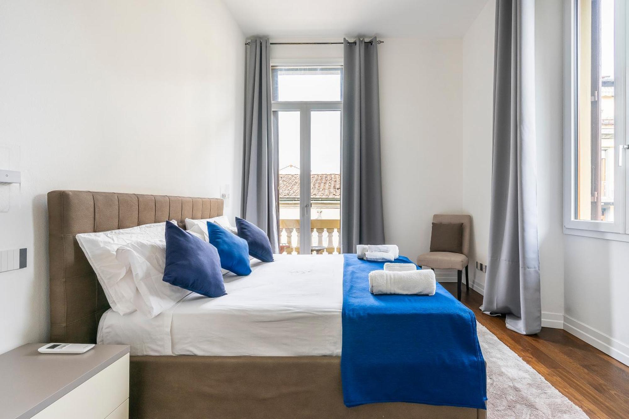San Marco Black Appartamento Luxury Con Terrazzo E Parcheggio Su Richiesta Firenze Bagian luar foto