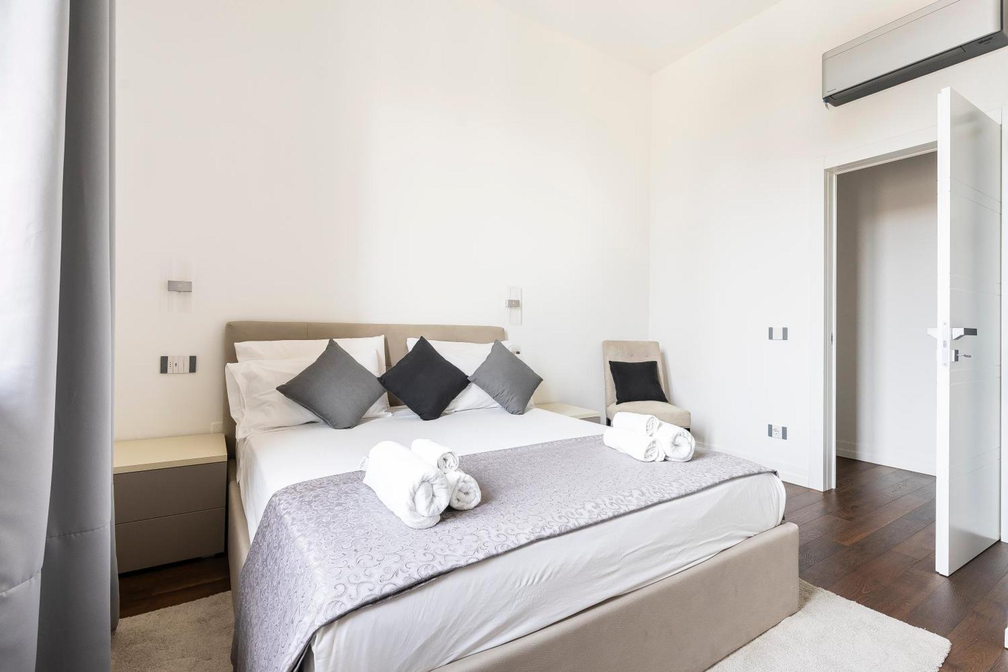 San Marco Black Appartamento Luxury Con Terrazzo E Parcheggio Su Richiesta Firenze Bagian luar foto